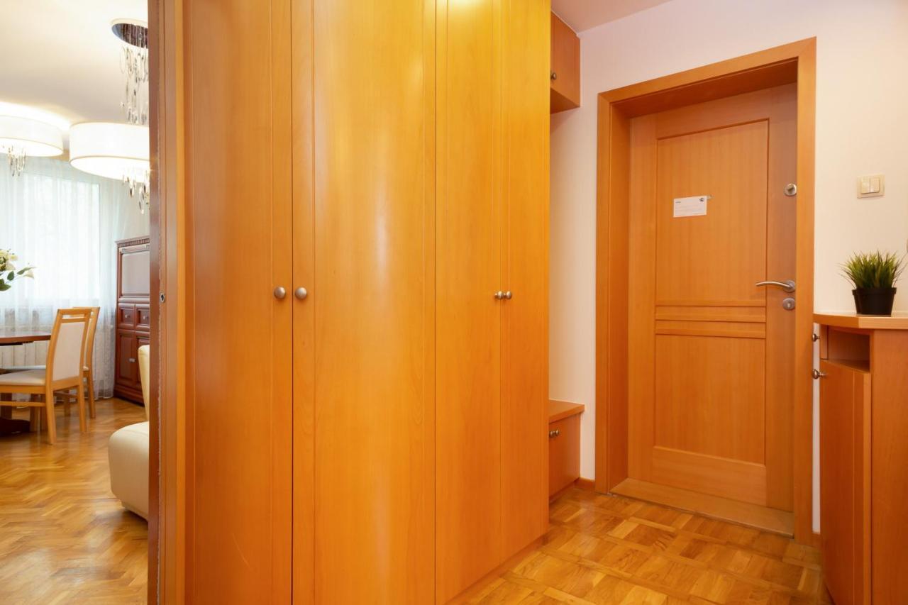 Two-Bedroom Family Apartment Esperanto Next To Klif By Noclegi Renters Warschau Buitenkant foto