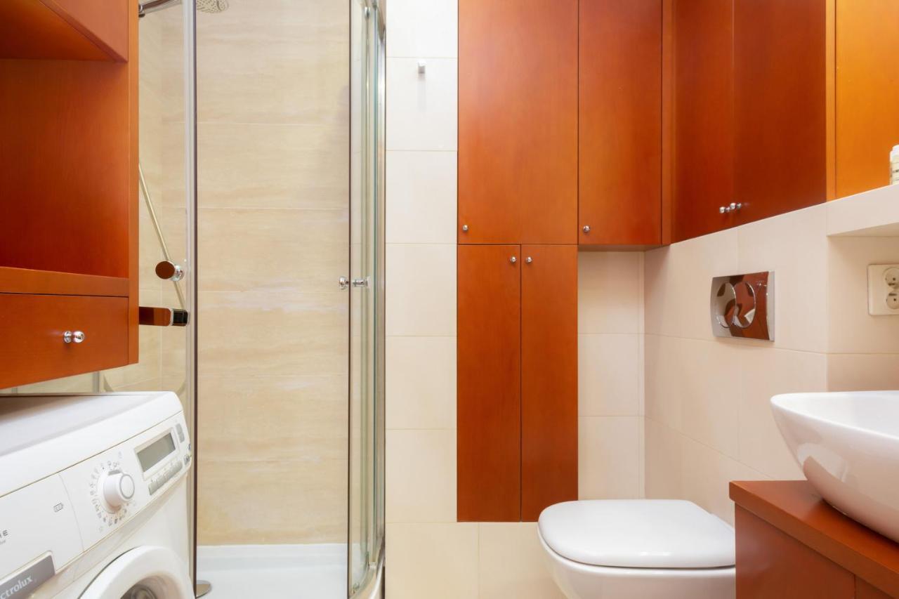 Two-Bedroom Family Apartment Esperanto Next To Klif By Noclegi Renters Warschau Buitenkant foto